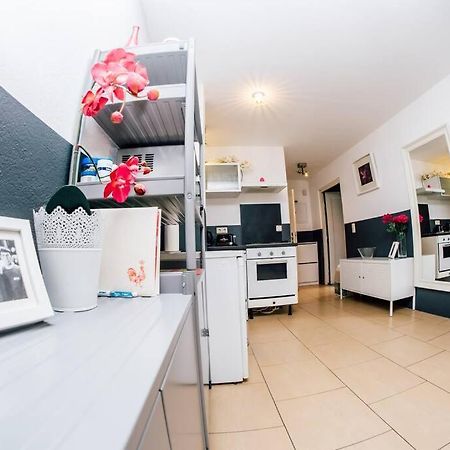 Sunny Apartment At Rostock - Pink Extérieur photo
