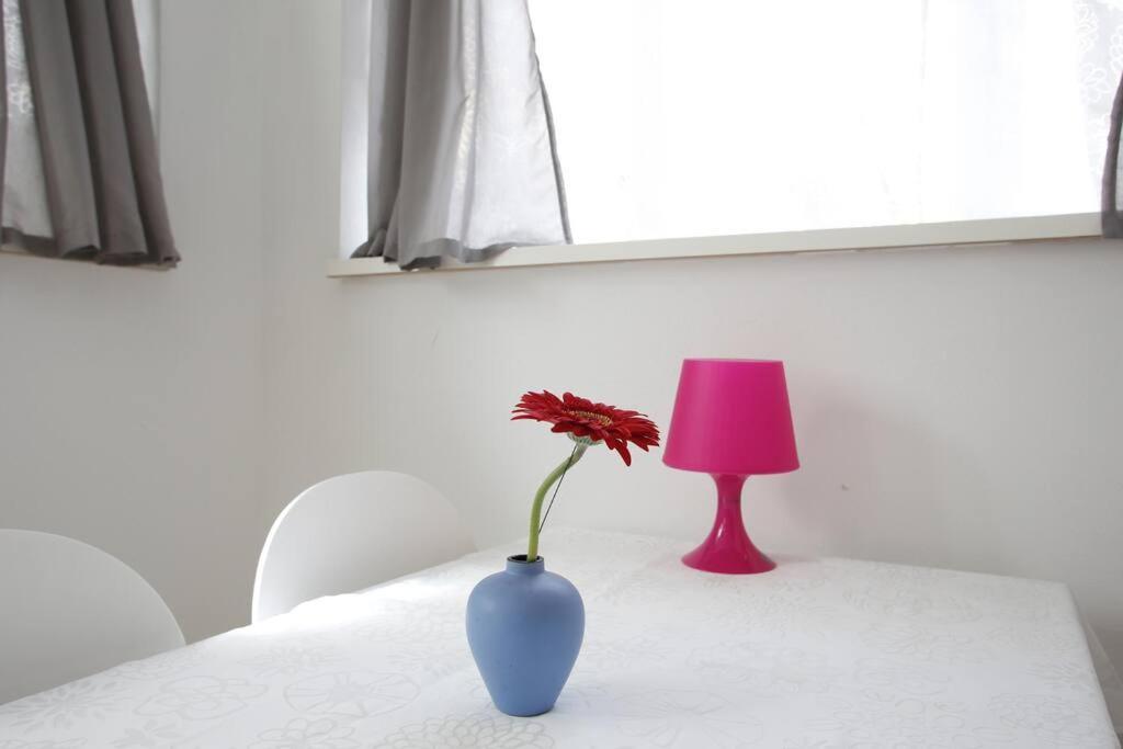 Sunny Apartment At Rostock - Pink Extérieur photo
