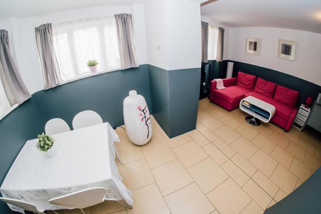 Apartment At Rostock - Pink Extérieur photo